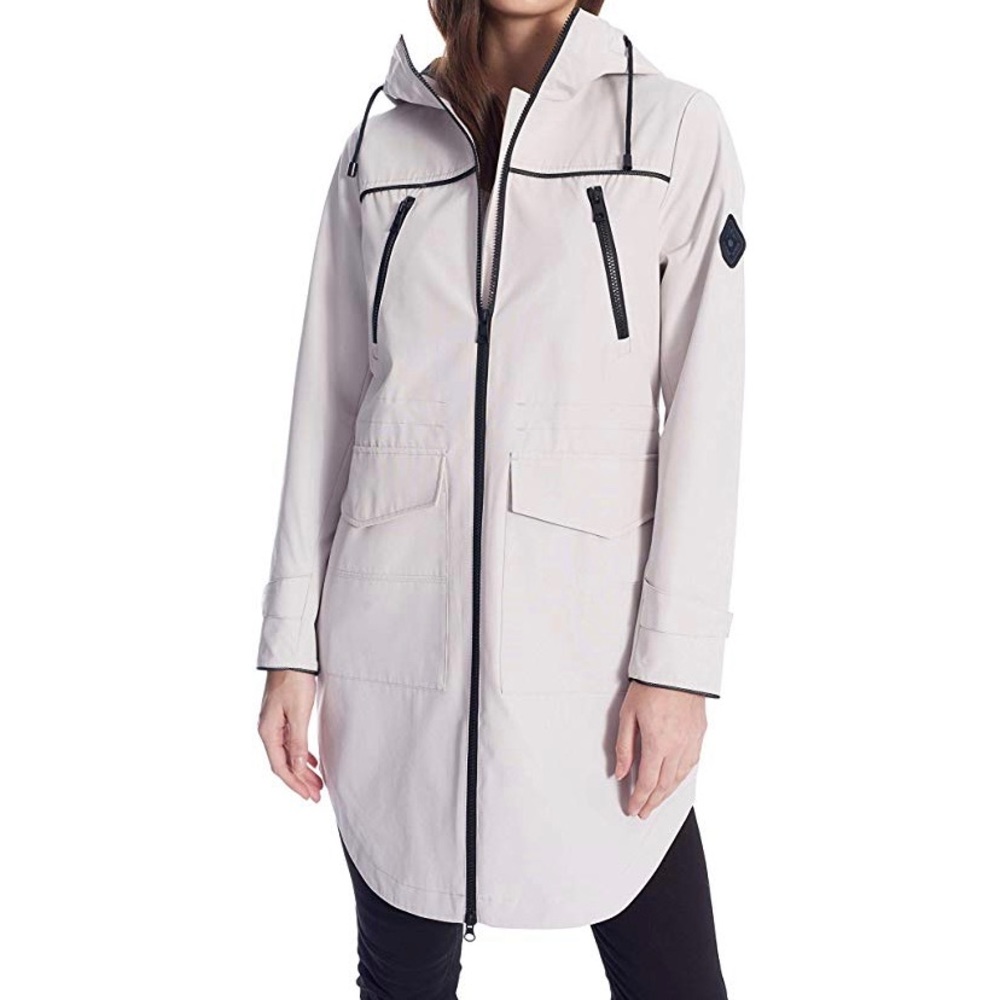 Beautiful New without Tag trench / raincoat!
